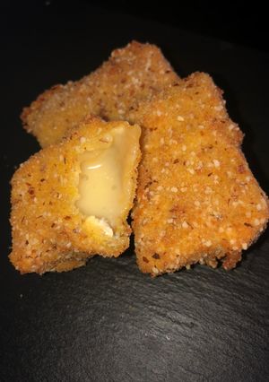 Une photo de Camembert pané