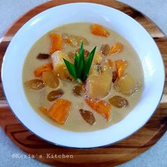 Kolak Pisang Labu (Banana and Sweet Potato in Coconut Milk) A picture of Kolak Pisang Labu (Banana and Sweet Potato in Coconut Milk).