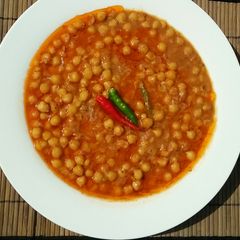 A picture of Lahori Choley🍲😋.