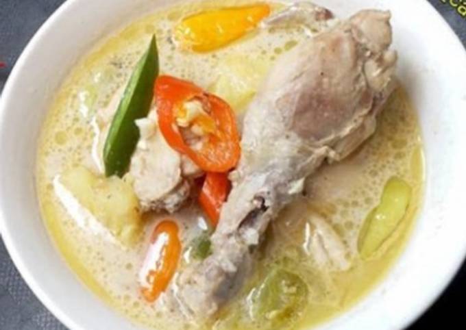 Ayam garang asem versi nanas