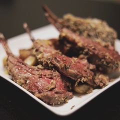 A picture of Mustard Crusted Rack Of Lamb.