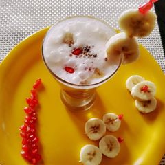 A picture of Banana pomegranate shake.