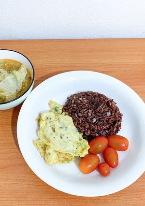 Hình của món Giảm cân - eat clean : Trứng chiên + canh cải thảo thịt bằm (313 calo).