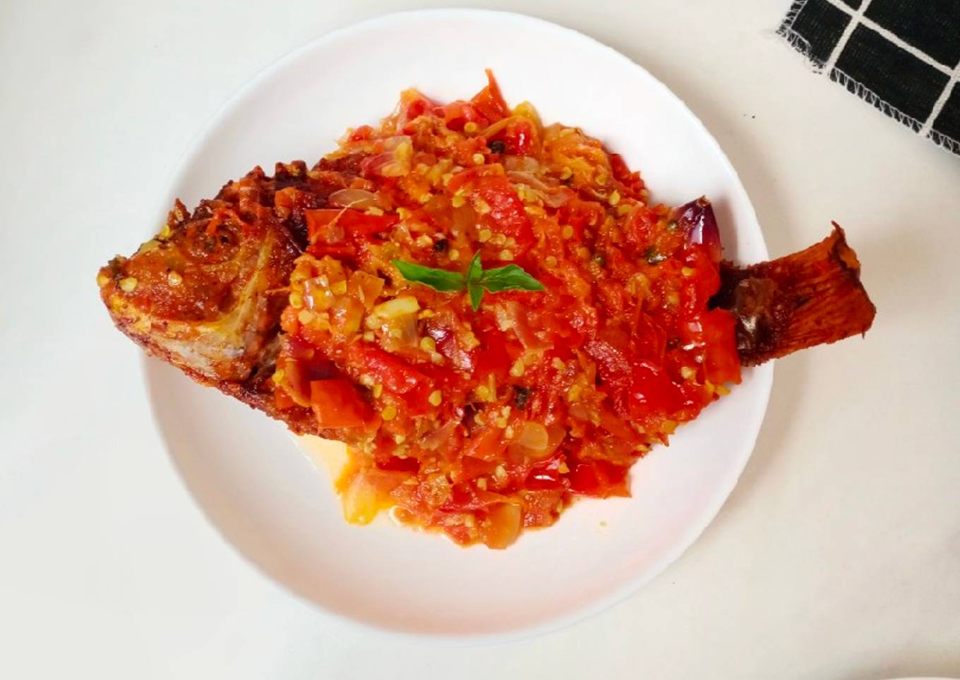 Ikan Nila Bumbu Tombur