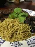 บะหมี่อบขาเป็ดเห็ดหอม
