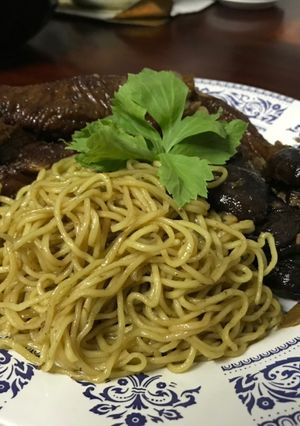 รูปของ บะหมี่อบขาเป็ดเห็ดหอม