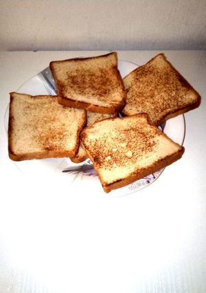 Tosted bread ainihin hoton girkin