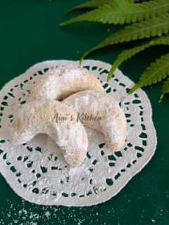 Foto resep Snow Crescent Cookies / Kue Putri Salju