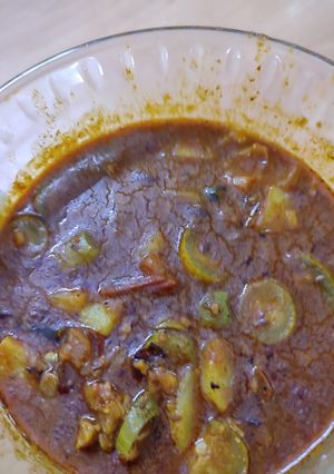 A picture of Special Parwal potato, onion with jowar roti.