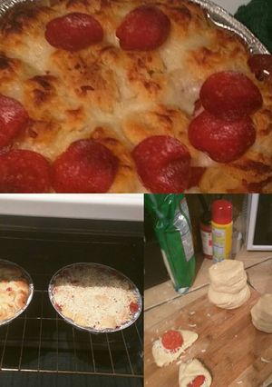A picture of Easy pull apart pizza bread.