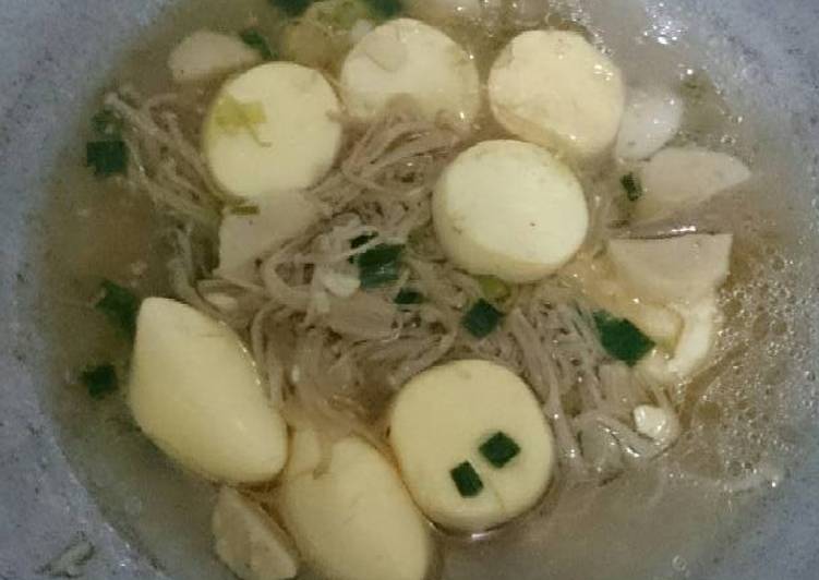 Langkah Mudah untuk Menyiapkan Sup Tofu Jamur Seadanya Anti Gagal