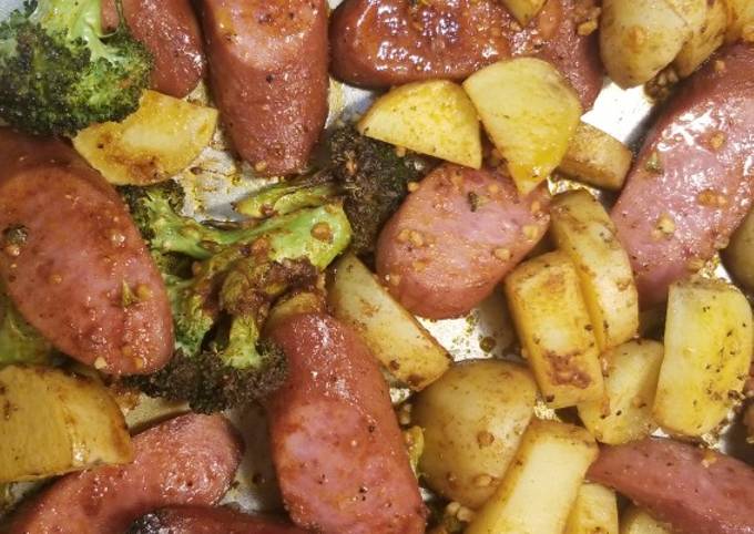 Easiest Way to Prepare Super Quick Homemade Roasted sausage and veggies
