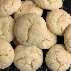 Lemon Crinkle Cookies A picture of Lemon Crinkle Cookies.