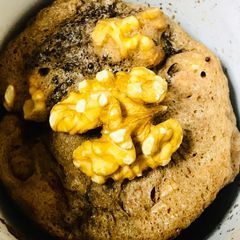 3 ingredients keto walnut mug cake A picture of 3 ingredients keto walnut mug cake.