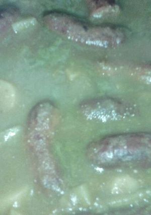 Una foto de Chorizo con papas en chile verde mmm!