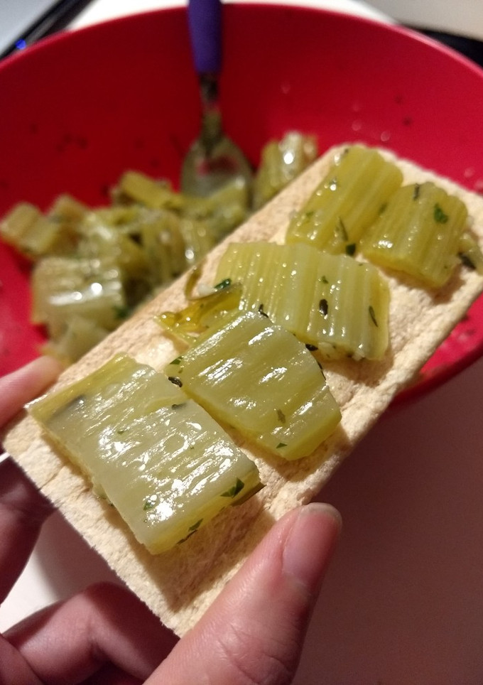 Una foto de Pencas de acelga al escabeche!