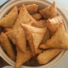A picture of Beef Samosas.