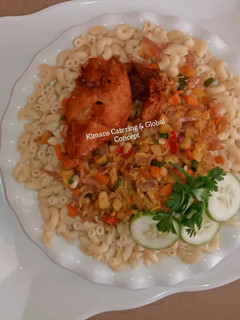 A picture of Macaroni with potato sauce.