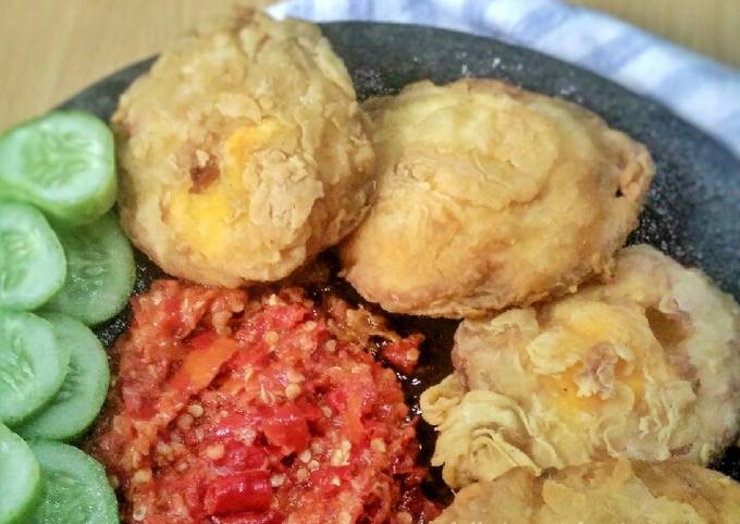 Telur Ceplok Krispi dengan Sambal Goang