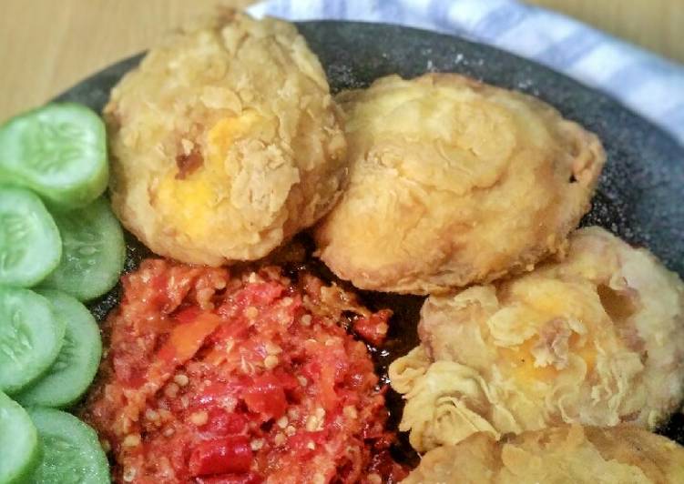 Anti Ribet, Bikin Telur Ceplok Krispi dengan Sambal Goang Bunda Pasti Bisa