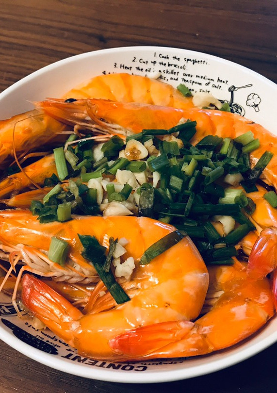 蒜蓉蒸蝦 （簡單上桌） 的食譜成品照片