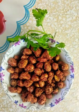 कुरकुरीत शेंगदाणा मसाला (shengdana masala recipe in marathi) रेसिपी चे मुख्य फोटो 