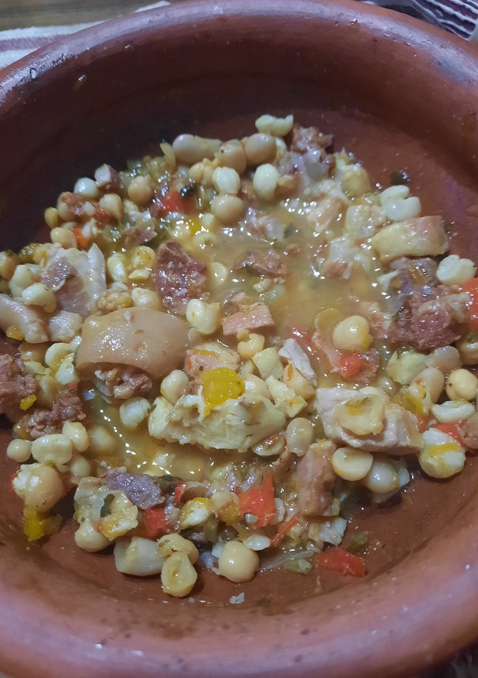 Una foto de Guiso con legumbres tipo locro