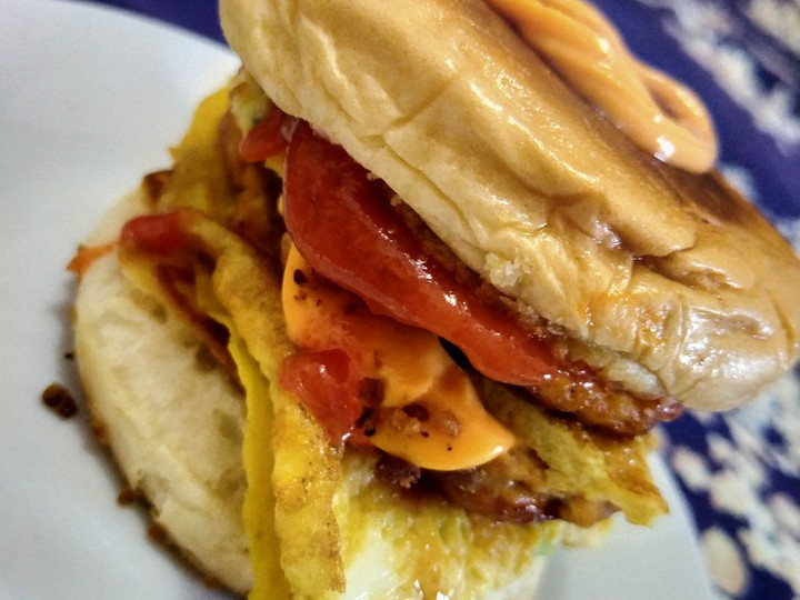 Cara Gampang Membuat Burger dengan patty homemade, Bisa Manjain Lidah