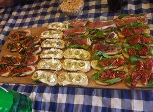 Una foto de Bruschettas