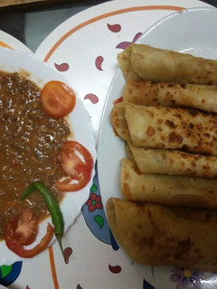 A picture of Chapati with green grams(ndengu).