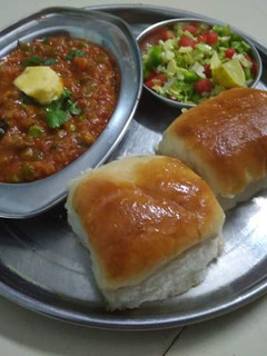 પાઉં ભાજી રેસીપી મુખ્ય ફોટો