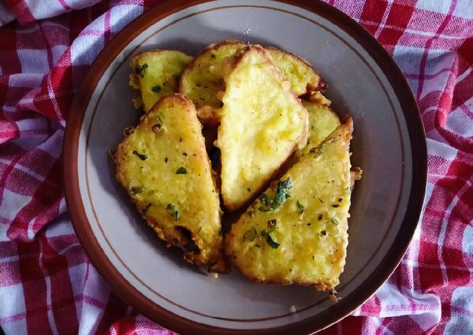 Ini dia! Bagaimana cara buat Mendoan roti tawar  nikmat