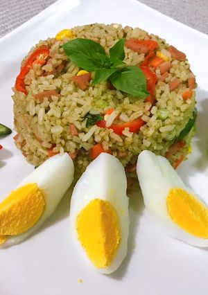 รูปของ ข้าวผัดเขียวหวานโบโลน่าหมูพริกสด