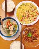 Menu gia đình hàng ngày 05 Thịt heo cháy cạnh  trứng chiên canh chua rau muống nấu tôm