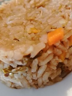 Una foto de Arroz con Coca-Cola mi versión con un toque oriental