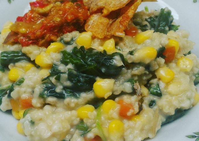 Bagaimana Menyiapkan Bubur manado Anti Gagal