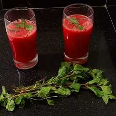 Rose and water melon juice-レシピのメイン写真