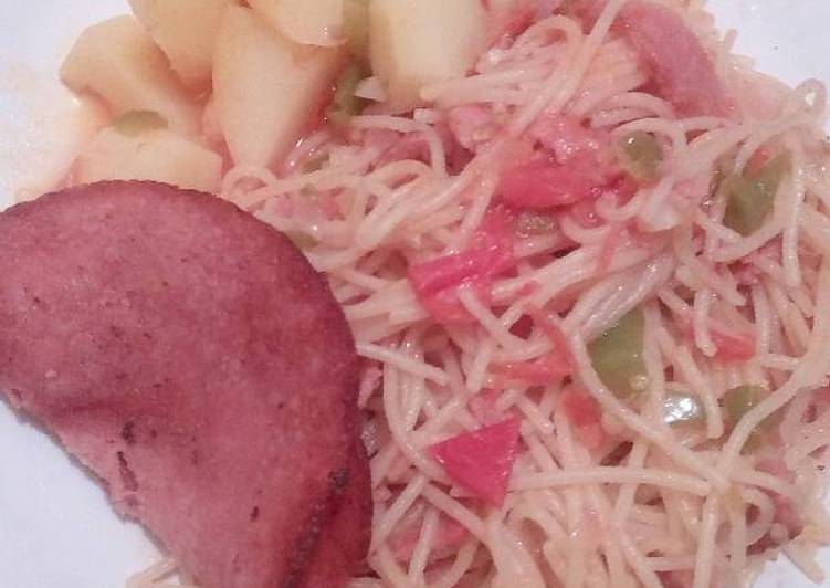 Recipe of Super Quick Homemade Spaghetti, potatoes and beef