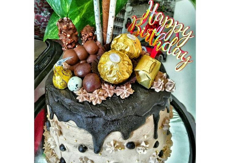 Langkah Mudah untuk Menyiapkan &#34;Choco Drip Birthday Cake&#34; Anti Gagal