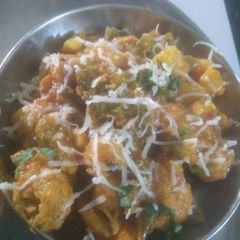 A picture of Undhiyu.