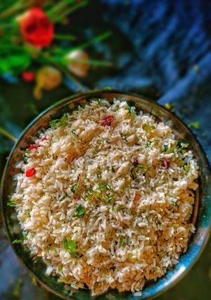 गार्लिक राइस(Garlic rice recipe in Hindi) रेसिपी मुख्य फोटो