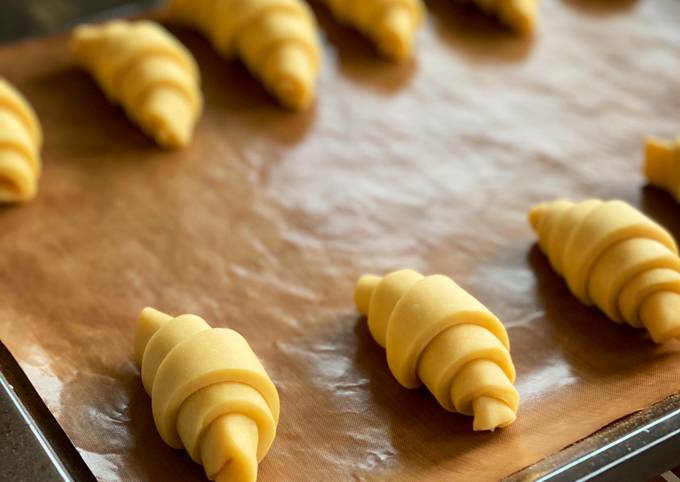 Cornetti-brioche con esubero pasta madre