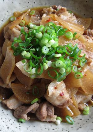 A picture of Simmered Daikon & Pork Belly.