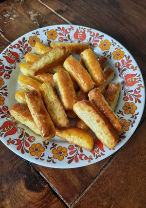 Sajtos rúd recept fotója