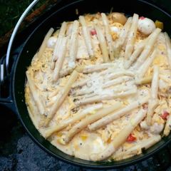 A picture of Creamy Chicken and Cheese Potjie.
