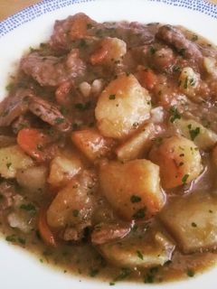 Una foto de Estofado de carne y patatas