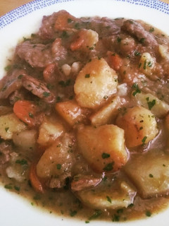 Una foto de Estofado de carne y patatas