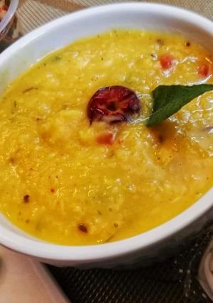 A picture of Simple daal.