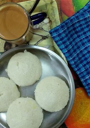A picture of Idli.