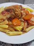 Macarrones con pollo y vegetales